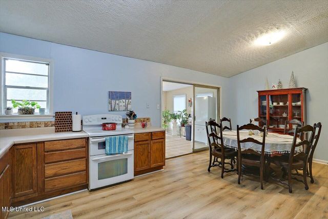532 Bellevue Street, Clinton, MS 39056