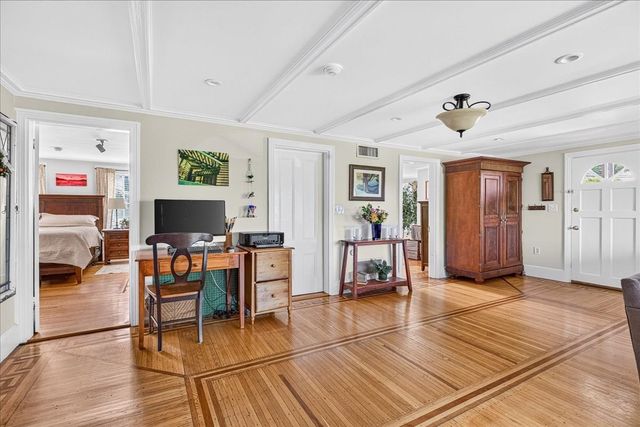 204 Sandwich Street 1, Plymouth, MA 02360
