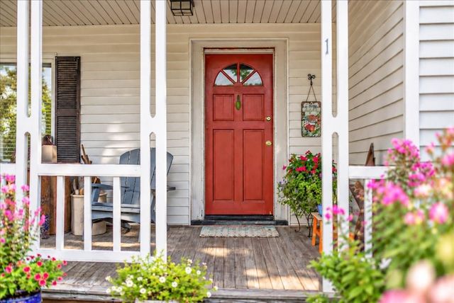 204 Sandwich Street 1, Plymouth, MA 02360