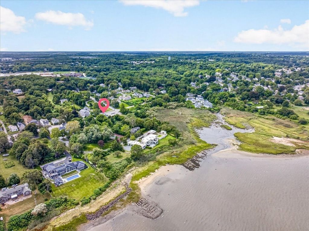 204 Sandwich Street 1, Plymouth, MA 02360