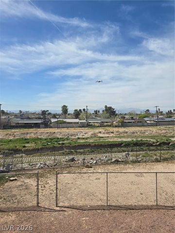 3953 Rebecca Raiter Avenue 202, Las Vegas, NV 89110