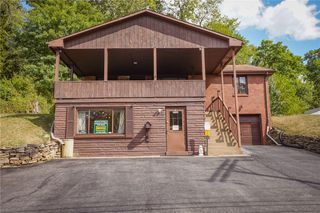 5765 Library Rd, Bethel Park, PA 15102