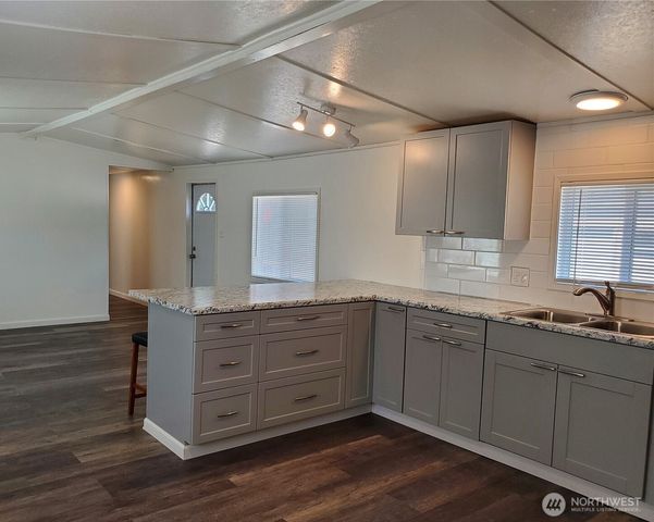 3500 Dyes Inlet Road NW, Bremerton, WA 98312