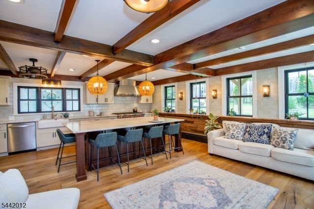 67 Douglas St, Lambertville City, NJ 08530