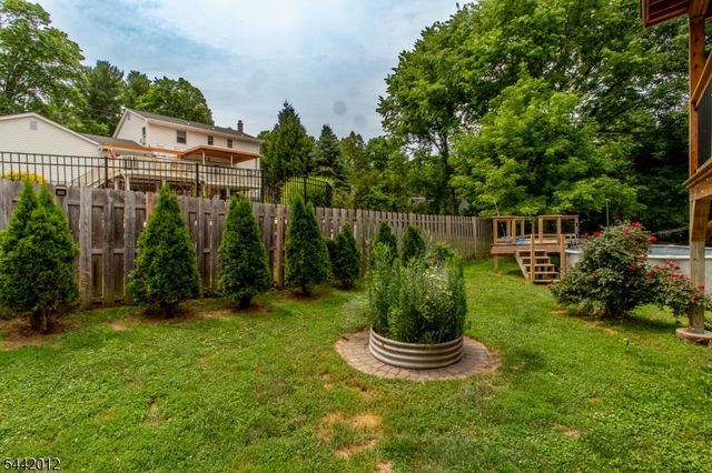 67 Douglas St, Lambertville City, NJ 08530