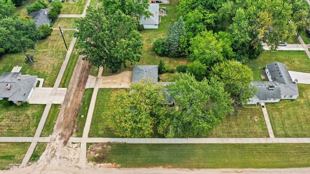 24650 Lathrup Boulevard, Southfield, MI 48075