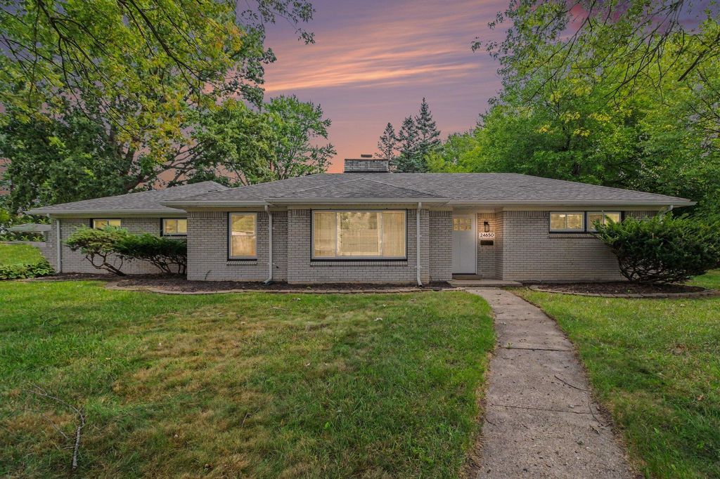 24650 Lathrup Boulevard, Southfield, MI 48075