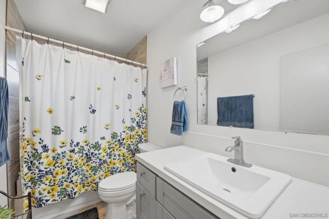 8012-14 Palm St, Lemon Grove, CA 91945