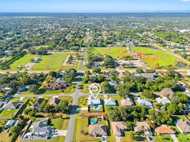 402 Watercrest Street, Sebastian, FL 32958