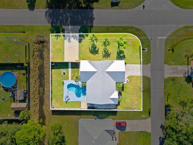 402 Watercrest Street, Sebastian, FL 32958