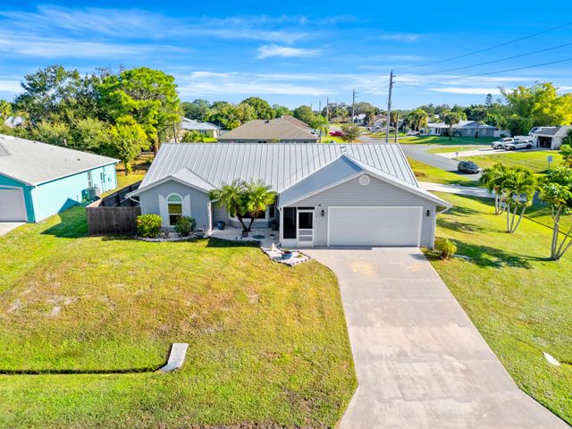 402 Watercrest Street, Sebastian, FL 32958