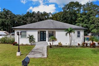1905 W BURKE STREET, Tampa, FL 33604