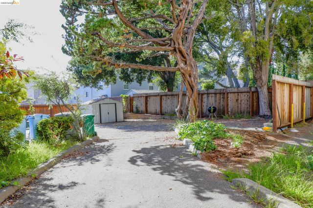 2924 Florence St C, Berkeley, CA 94705