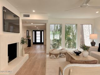 7844 E CRESTWOOD Way, Scottsdale, AZ 85250