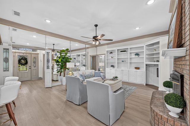 5426 Emerald Park Boulevard, Arlington, TX 76017