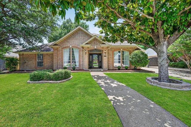 5426 Emerald Park Boulevard, Arlington, TX 76017