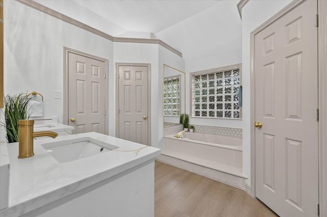 5426 Emerald Park Boulevard, Arlington, TX 76017