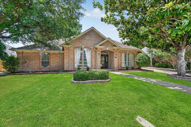5426 Emerald Park Boulevard, Arlington, TX 76017