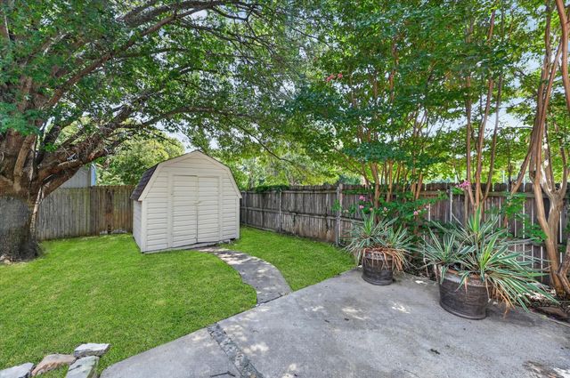 5426 Emerald Park Boulevard, Arlington, TX 76017