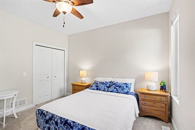 950 Doolittle Court, Kalamazoo, MI 49009