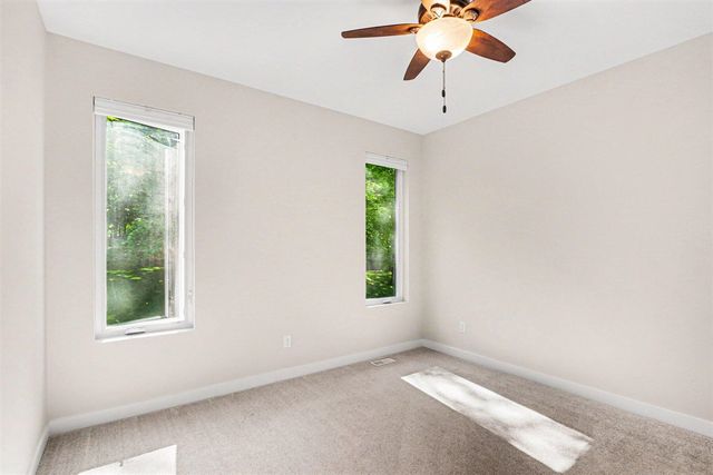 950 Doolittle Court, Kalamazoo, MI 49009