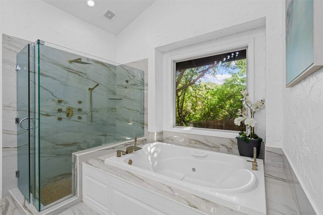 108 Dustin Circle, Hudson Oaks, TX 76087