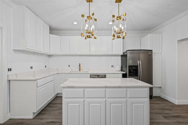 108 Dustin Circle, Hudson Oaks, TX 76087