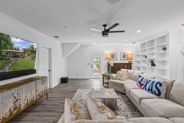 108 Dustin Circle, Hudson Oaks, TX 76087
