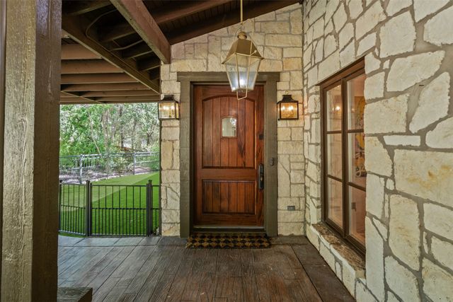 108 Dustin Circle, Hudson Oaks, TX 76087
