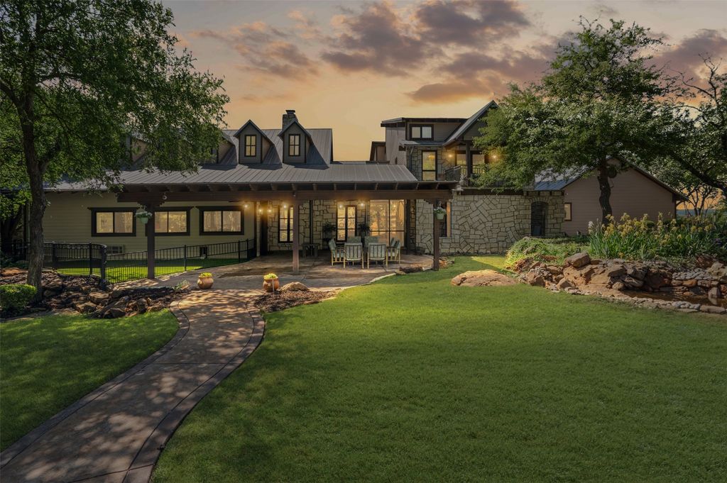 108 Dustin Circle, Hudson Oaks, TX 76087