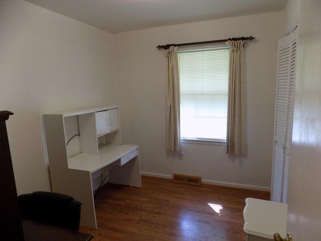 3036 Woodway RD, Roanoke, VA 24014