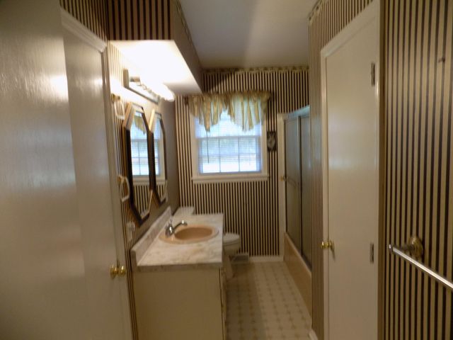 3036 Woodway RD, Roanoke, VA 24014