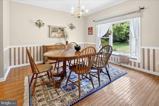 8 NEWELL PL, Hopewell, NJ 08525