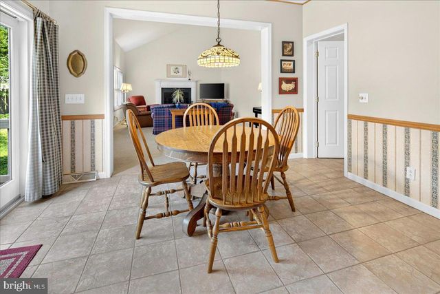 8 NEWELL PL, Hopewell, NJ 08525