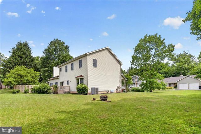 8 NEWELL PL, Hopewell, NJ 08525