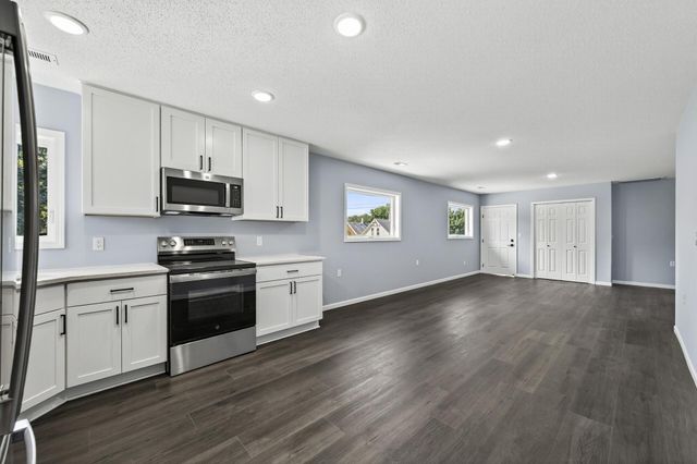 721 Wilson Avenue, Saint Paul, MN 55106