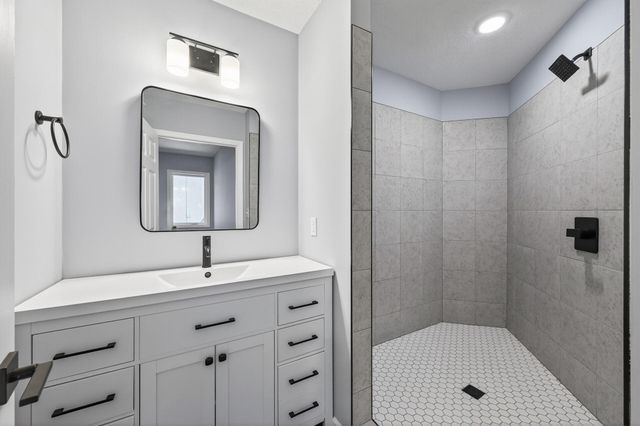 721 Wilson Avenue, Saint Paul, MN 55106