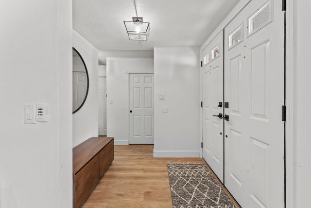 8913 Ramstad Ave, Fair Oaks, CA 95628