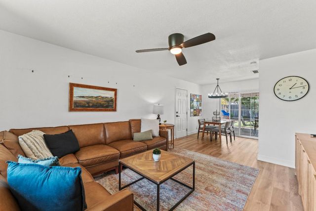 8913 Ramstad Ave, Fair Oaks, CA 95628