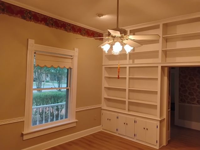 504 N Newsom Street, Mineola, TX 75773