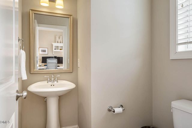 22 Treywood Lane, Chapel Hill, NC 27516