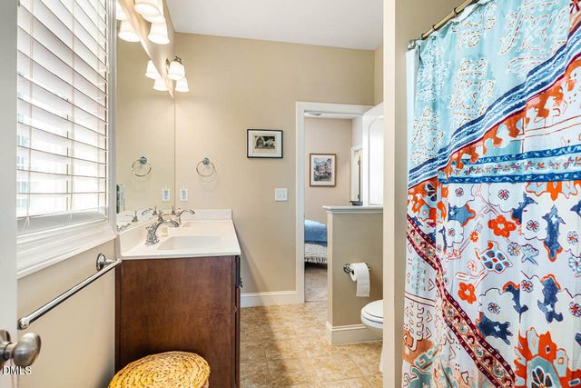 22 Treywood Lane, Chapel Hill, NC 27516