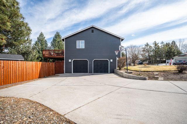 929 NE Lena Place, Bend, OR 97701