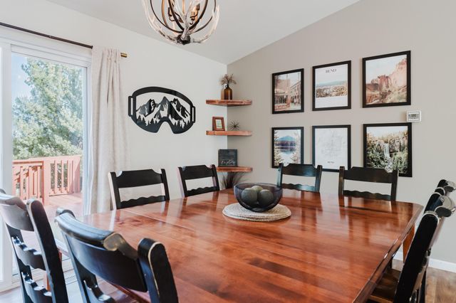 929 NE Lena Place, Bend, OR 97701