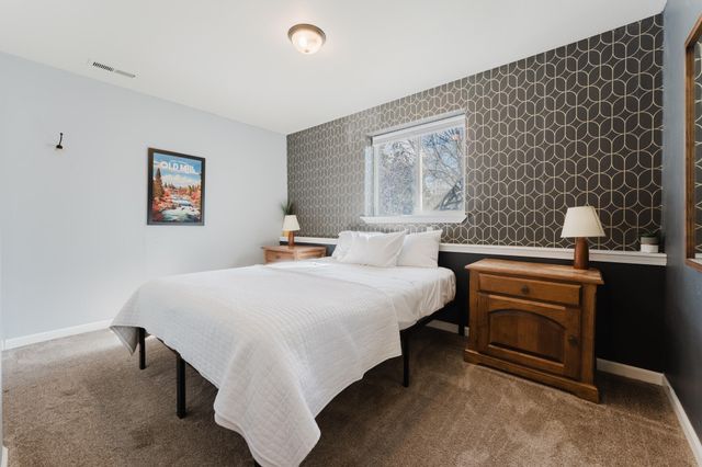 929 NE Lena Place, Bend, OR 97701