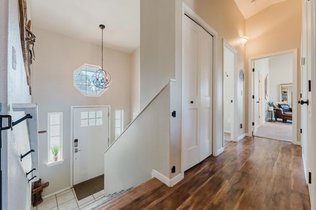 929 NE Lena Place, Bend, OR 97701