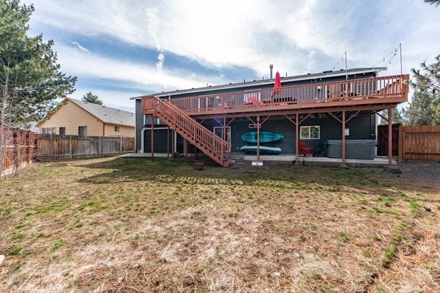 929 NE Lena Place, Bend, OR 97701