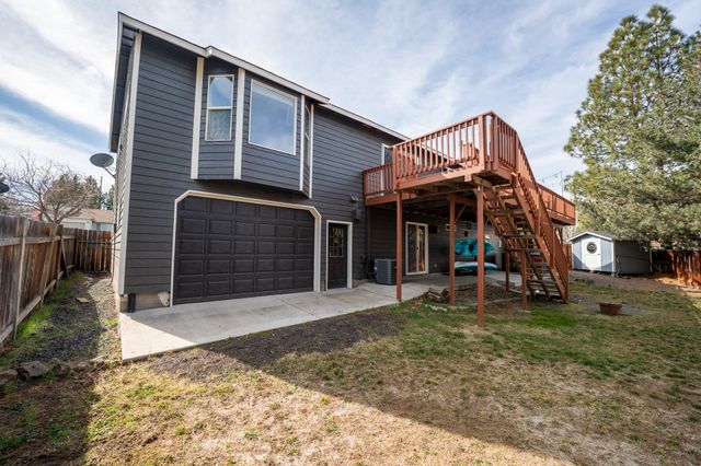 929 NE Lena Place, Bend, OR 97701