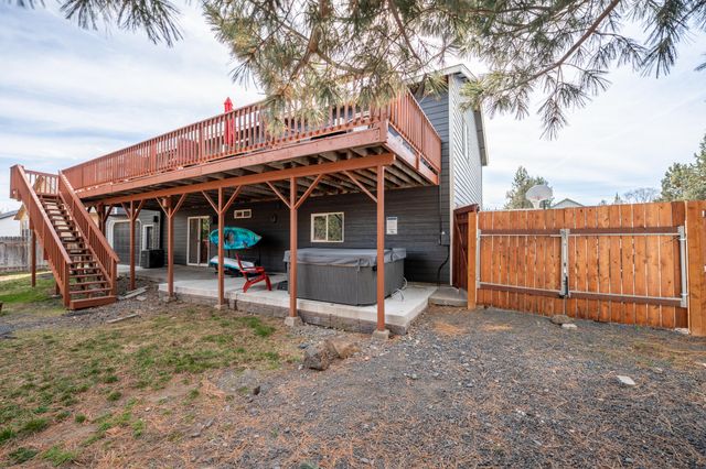 929 NE Lena Place, Bend, OR 97701