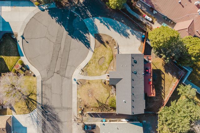 929 NE Lena Place, Bend, OR 97701